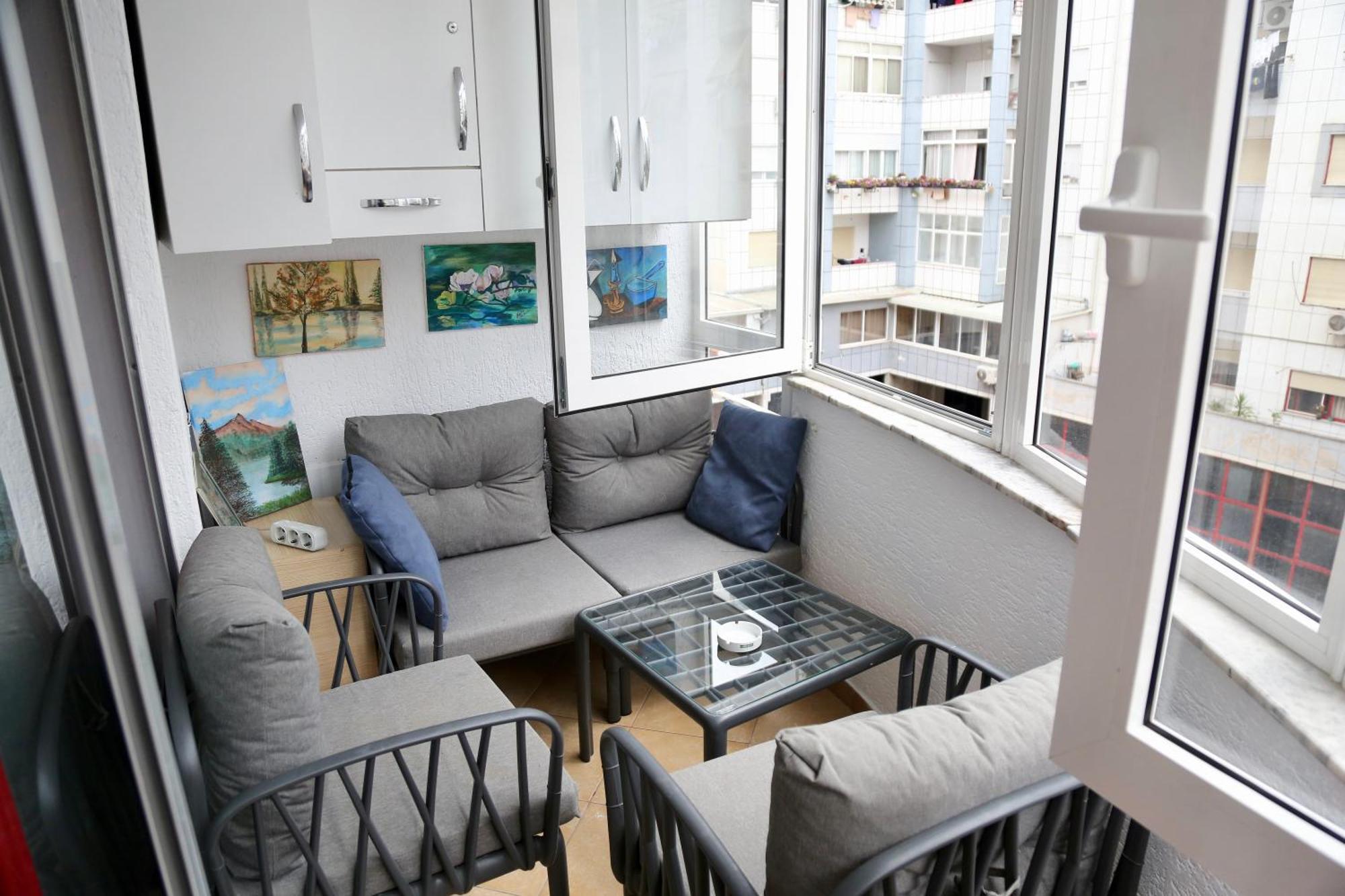 Stay At An Artist'S Place! Тирана Экстерьер фото