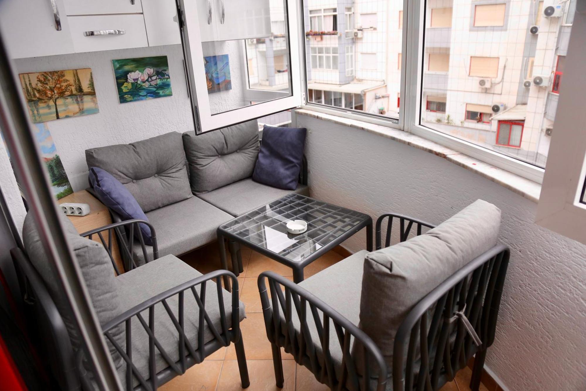 Stay At An Artist'S Place! Тирана Экстерьер фото