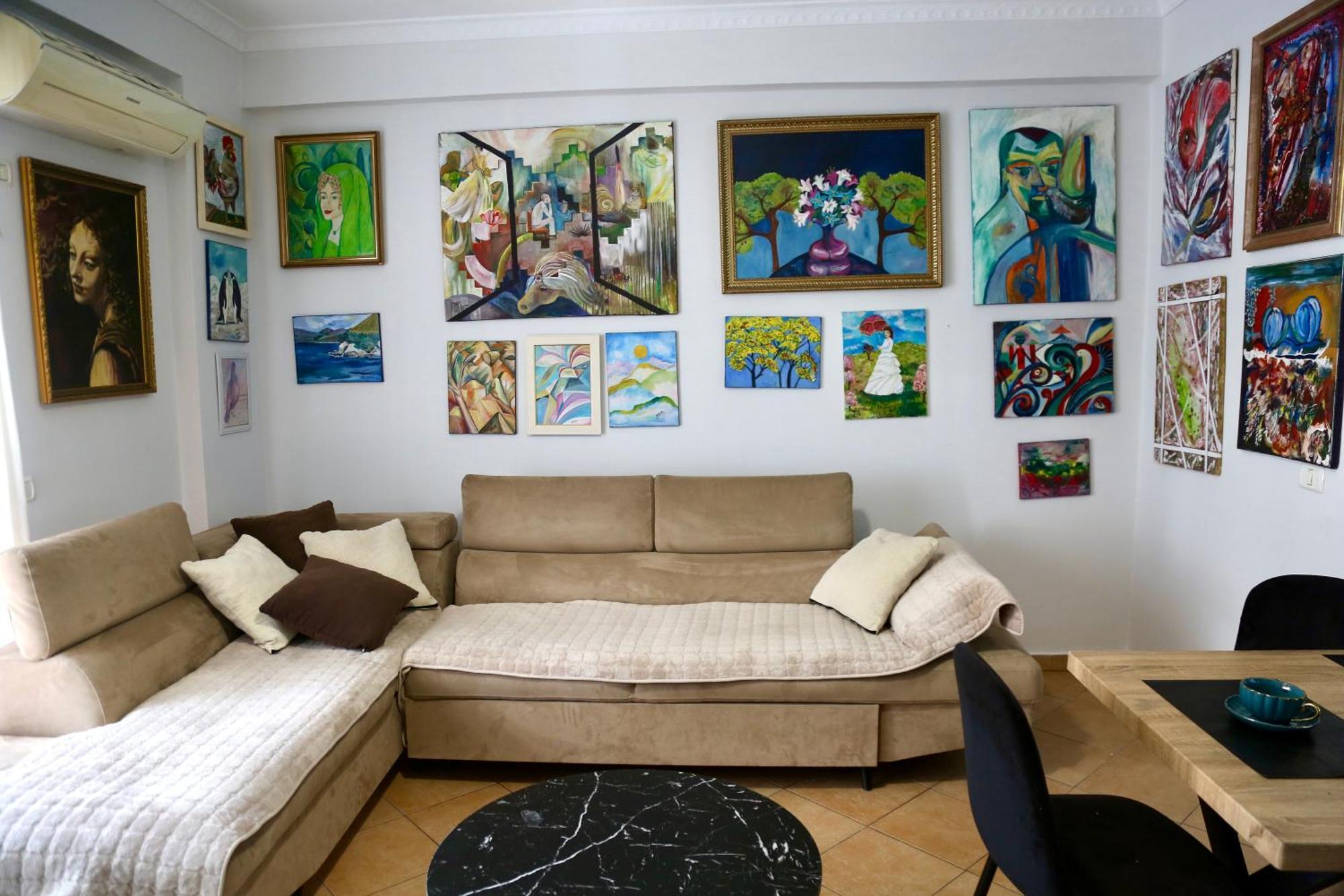 Stay At An Artist'S Place! Тирана Экстерьер фото